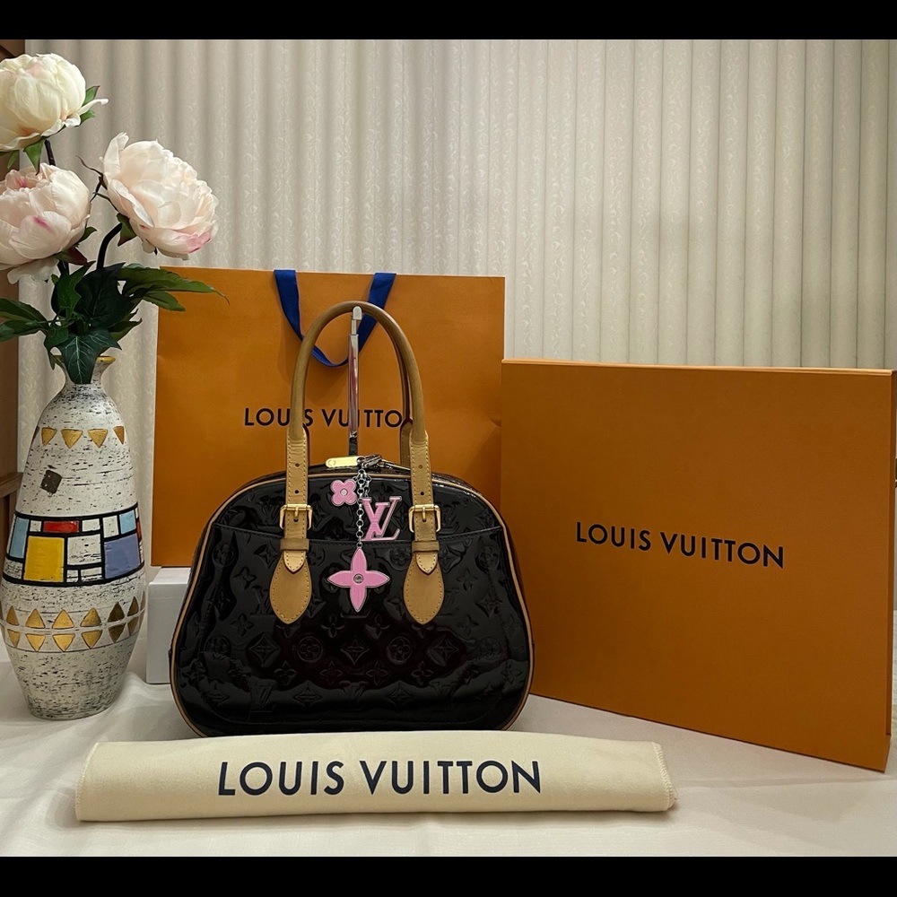 Louis Vuitton Amarante Monogram Vernis Summit Bag